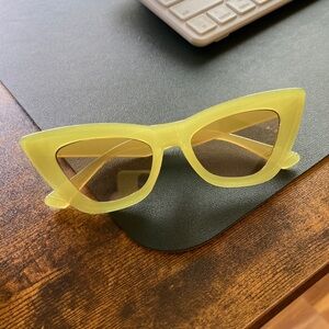 Green sunnies